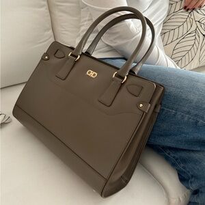 FERRAGAMO BRIANNA HAND/SHOULDER BAG